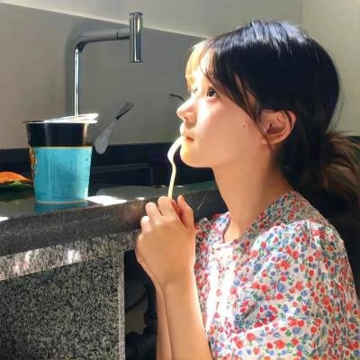 恐怖热线之大头怪婴